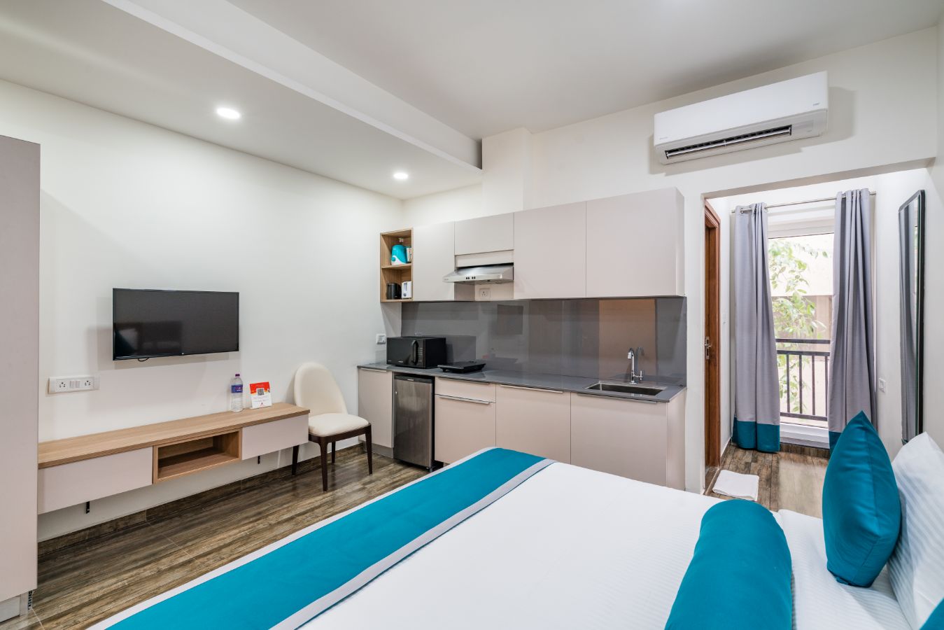 SKYLA_Serviced Apartments & Suites_Hitech City_Studio Room with Kitchen 2.jpg